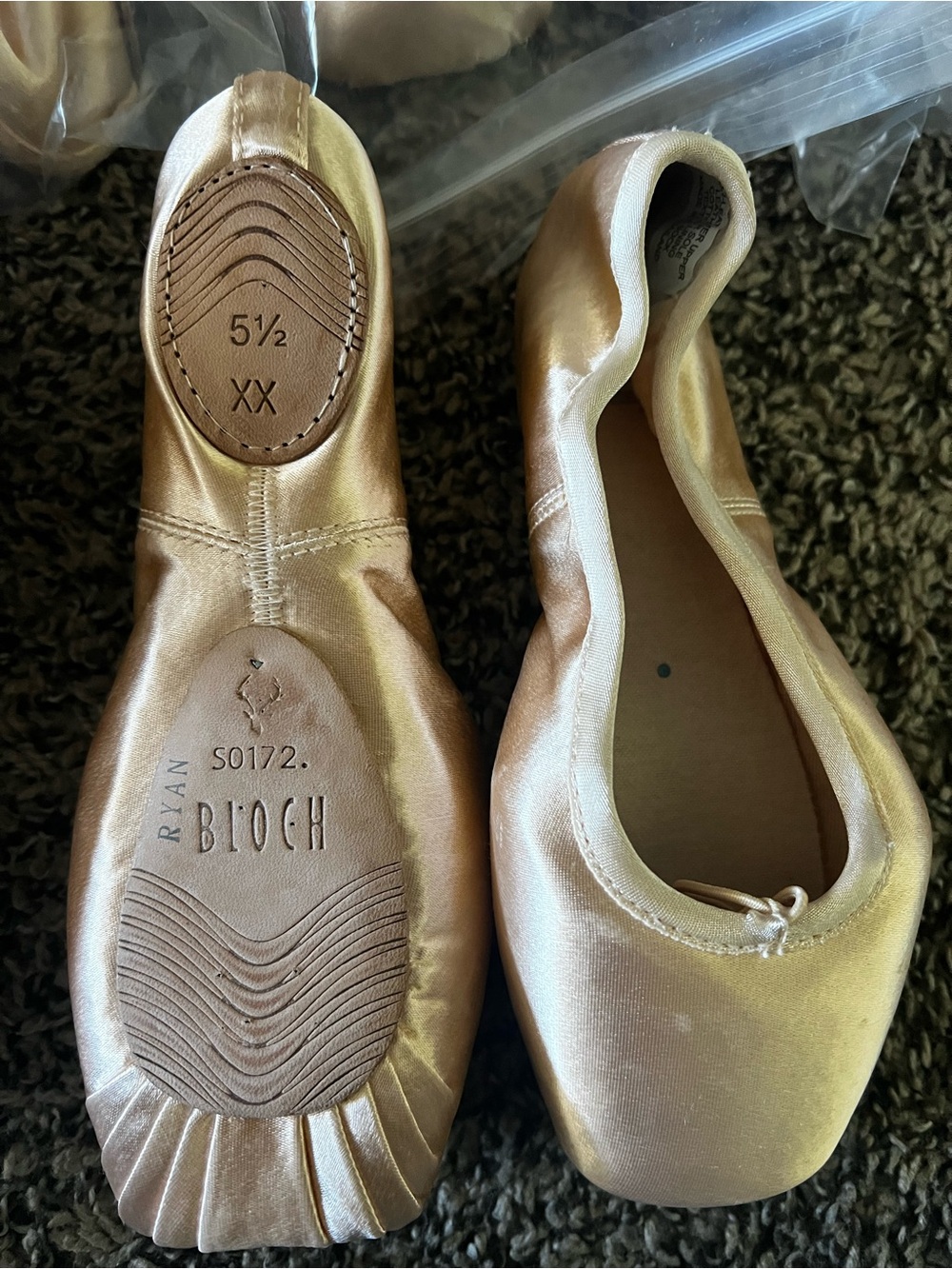 Bloch custom pointe shoes